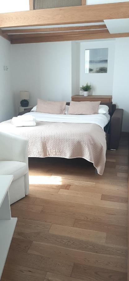Agora Apartments Сорренто Экстерьер фото