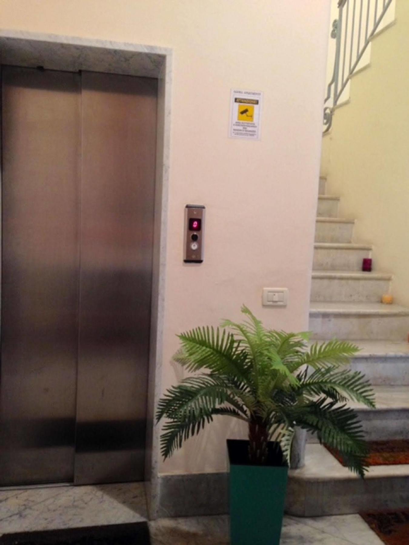 Agora Apartments Сорренто Экстерьер фото