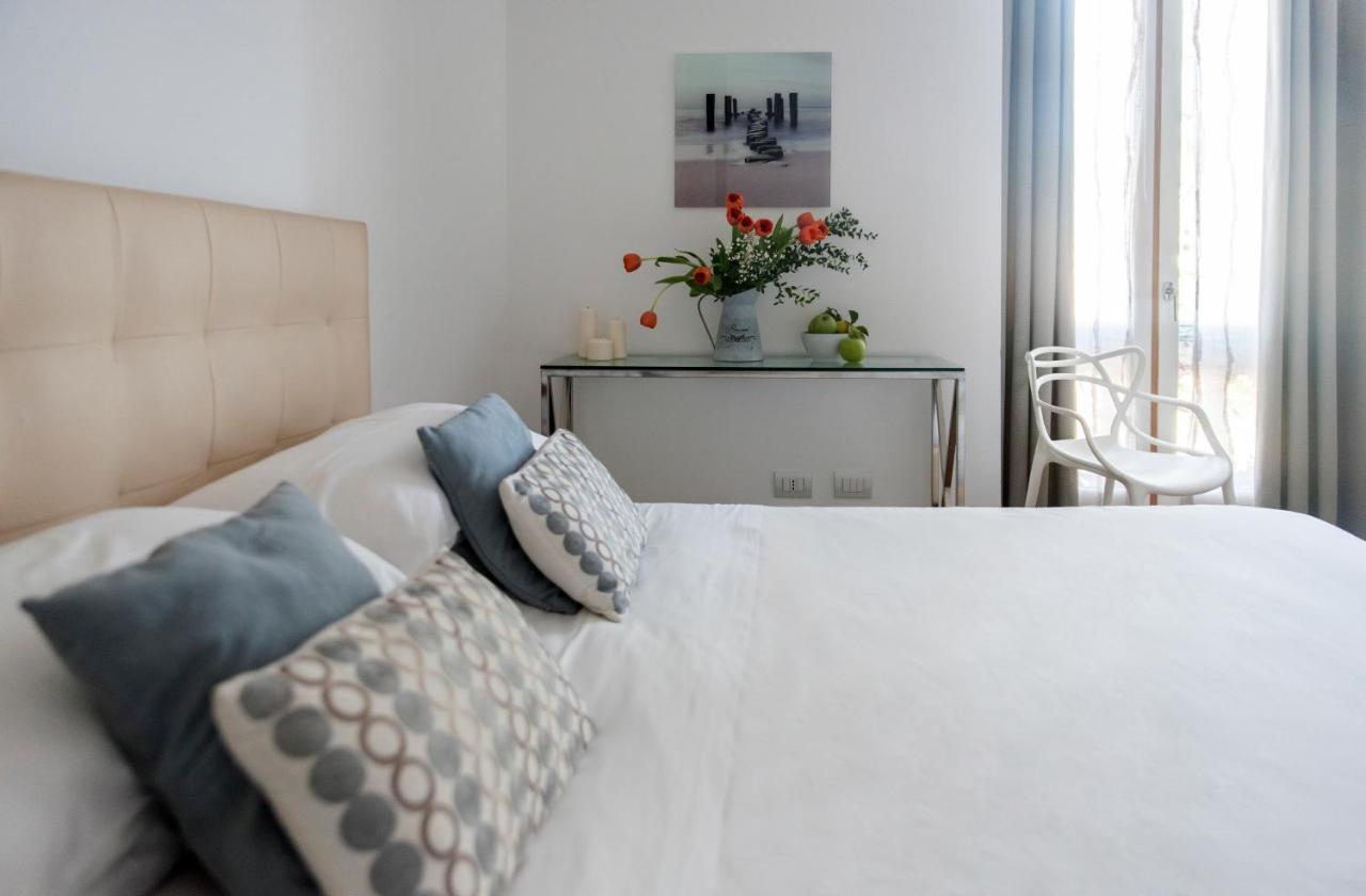 Agora Apartments Сорренто Экстерьер фото